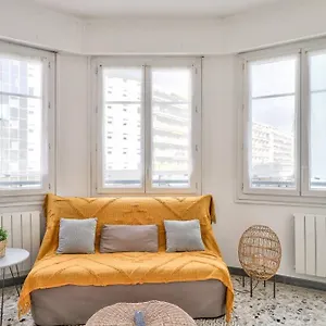 Apartment L29 Lenval At 1min Walk To Sea Front Ac Balcony Nice