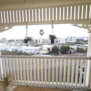 Apartment Melton Hill