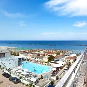Hotel Saint Tropez & Restaurant