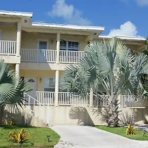 Villa Sapphire Garden George Town